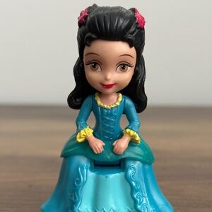 DISNEY Sofia the First PRINCESS HILDEGARD of Freezenburg Figure 2013 Cake Topper